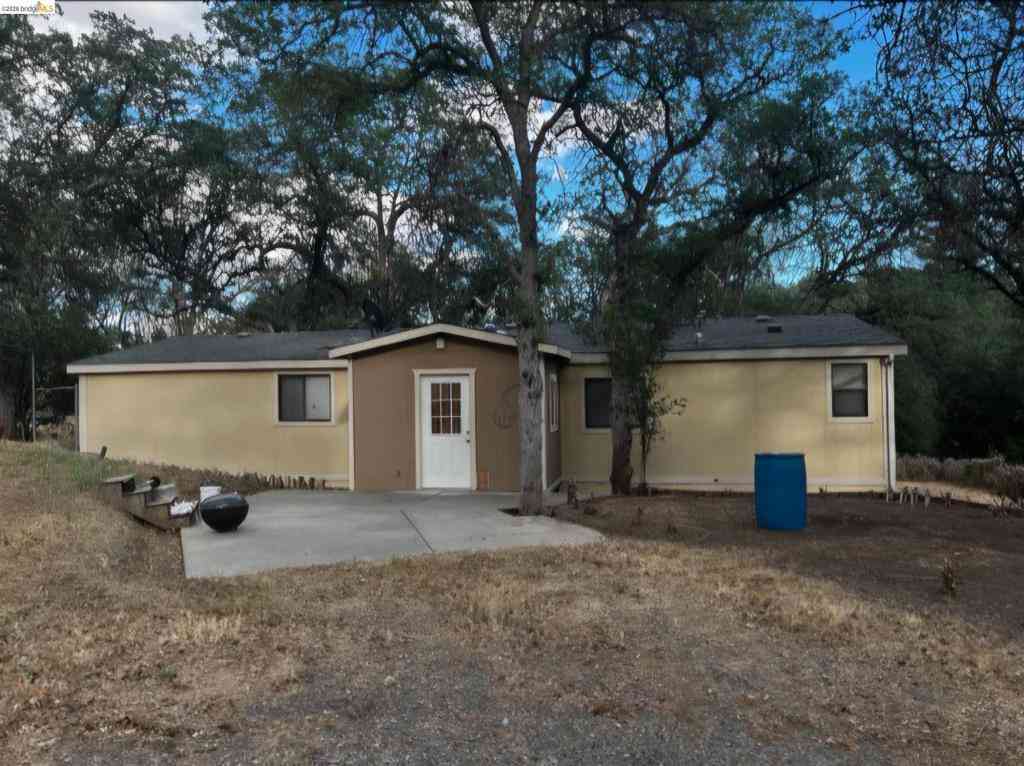 Mobile Home For Sale - 16612 Stagecoach Rd<br/> Tehama County, Corning, CA 96021