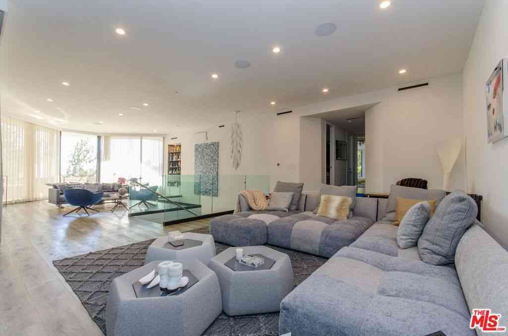 Homes For Rent - 510 Leslie Lane #B<br/> Beverly Hills, CA 90210