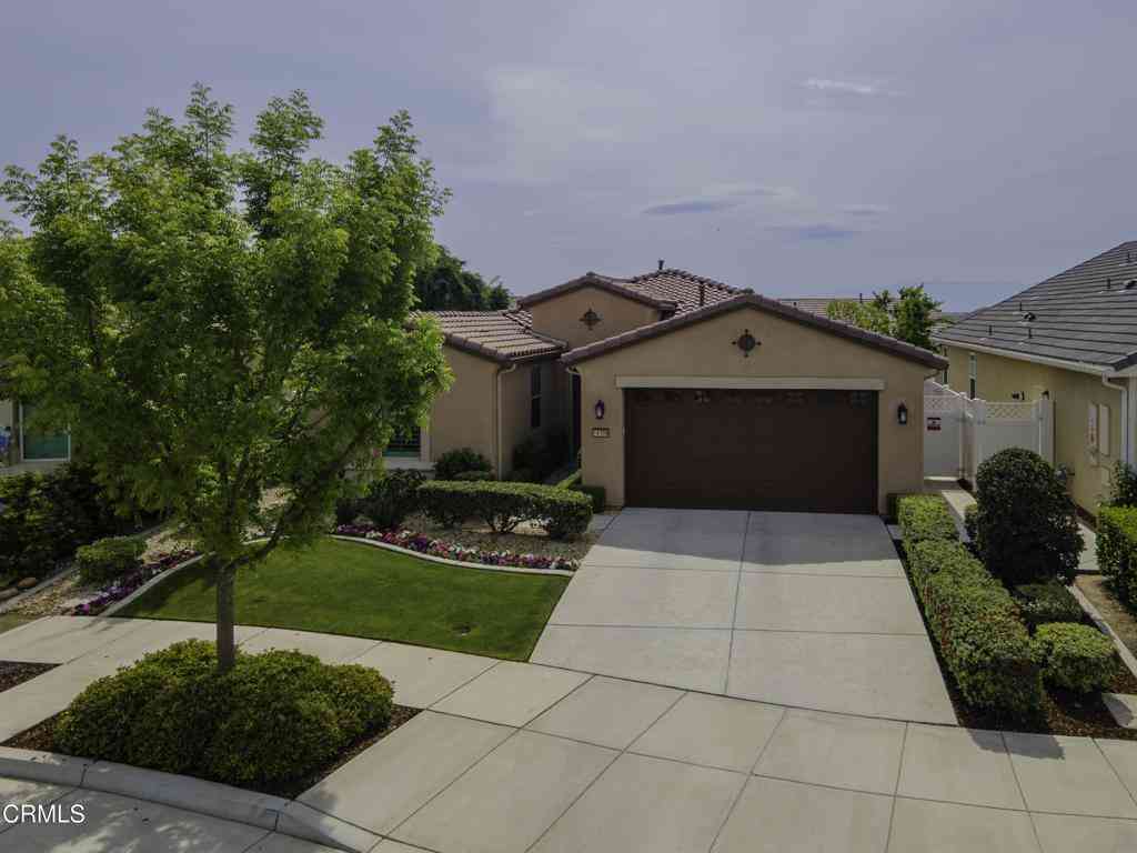 Homes For Sale - 14109 Harborough Drive<br/> Bakersfield, CA 93311