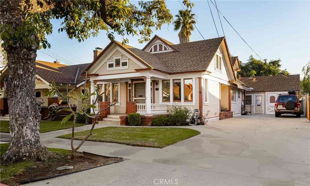 Multifamily For Rent - 243 N Grand Street<br/> Orange, CA 92866