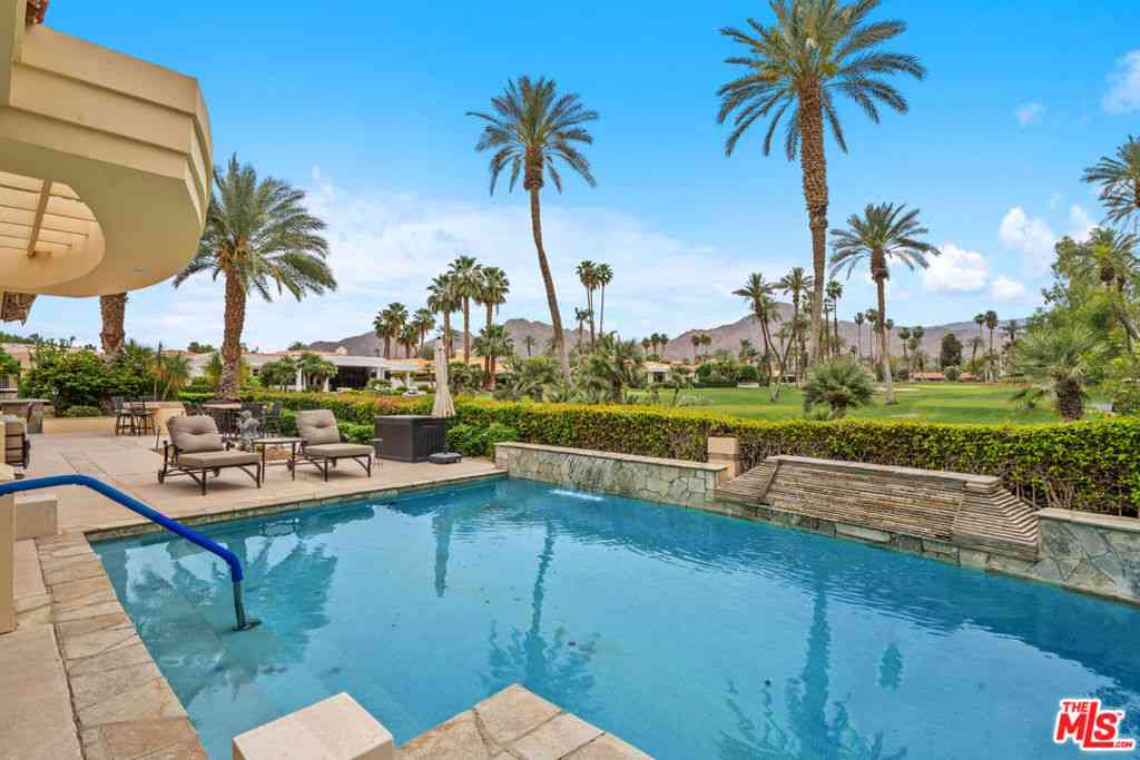 Homes For Sale - 75653 Camino De Paco<br/> Indian Wells, CA 92210