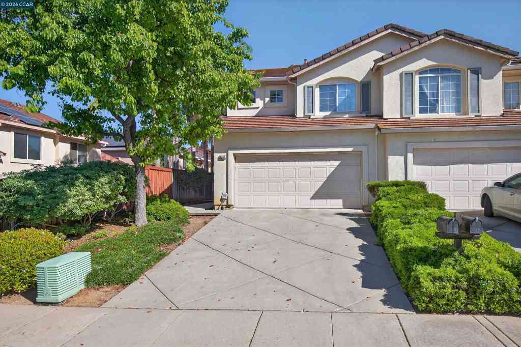 Townhouse For Sale - 1758 Nandina Ct<br/> Antioch, CA 94531