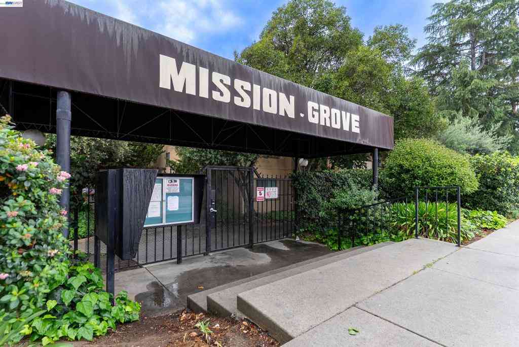 Condo For Sale - 247 N Capitol Ave #271<br/> San Jose, CA 95127
