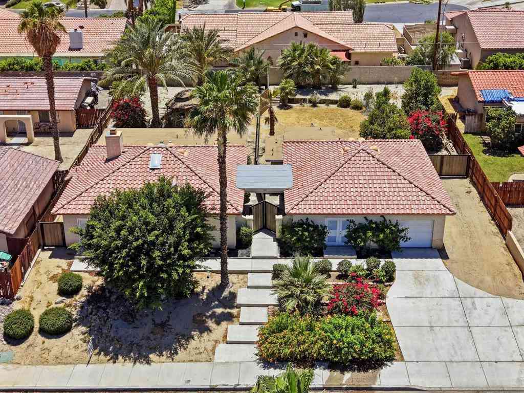 Homes For Sale - 79421 Avenue 42<br/> Bermuda Dunes, CA 92203