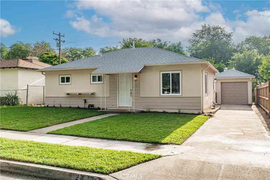 Homes For Sale - 2443 Roxbury Drive N<br/> San Bernardino, CA 92404