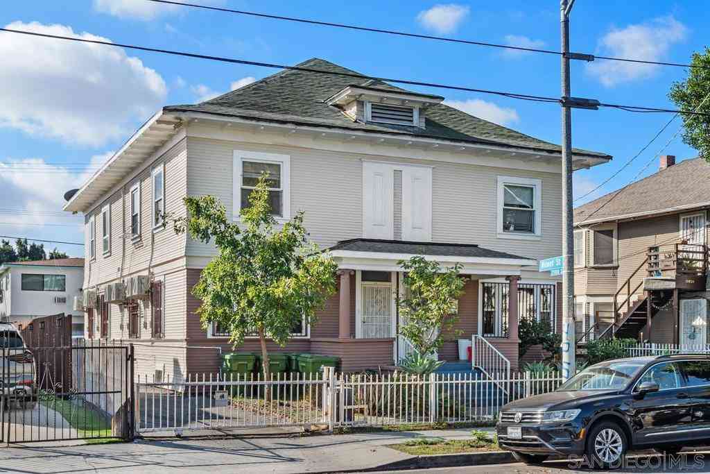 Homes For Sale - 1276 W 22nd St<br/> Los Angeles, CA 90007