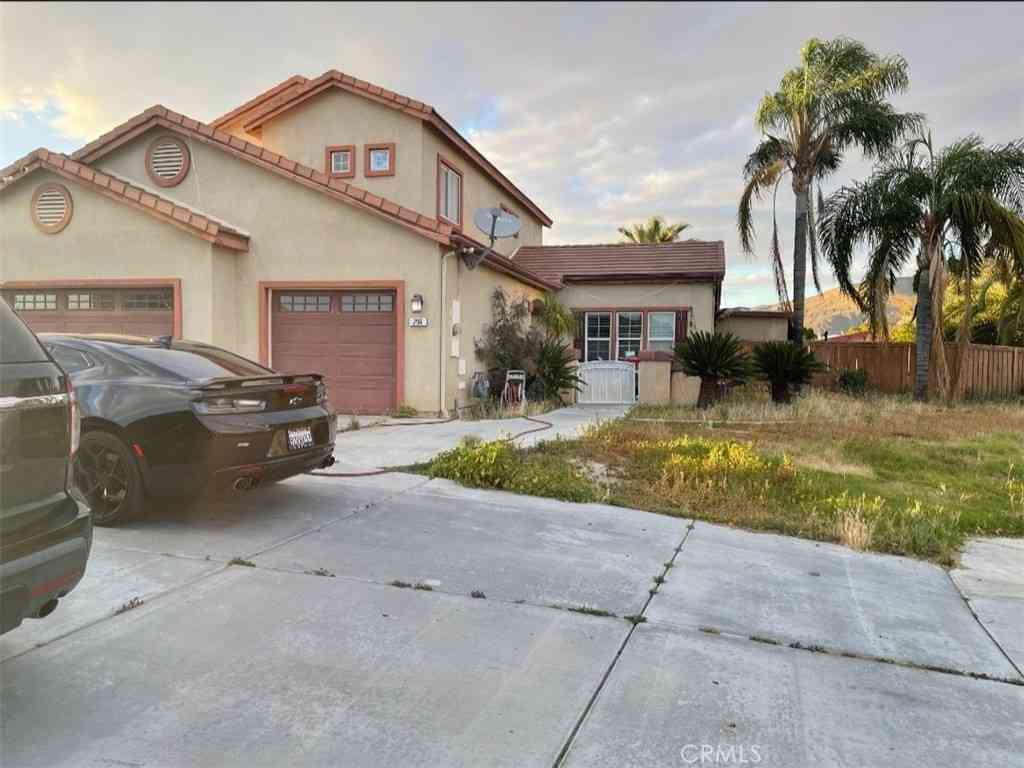 Homes For Sale - 296 Quiet Court<br/> San Jacinto, CA 92582