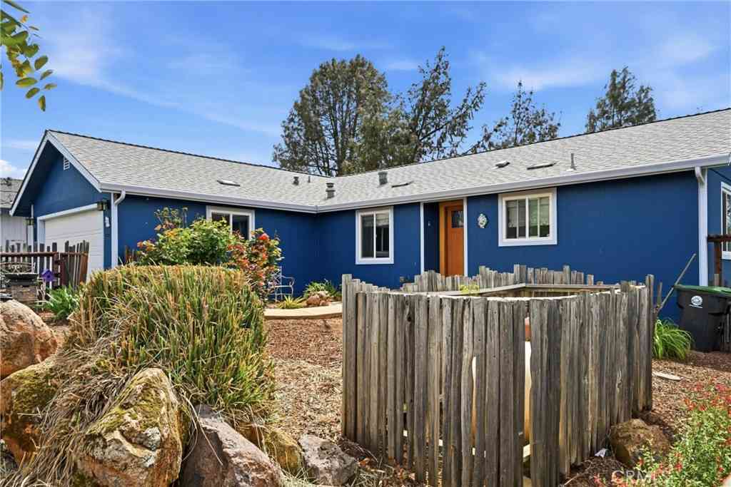 Mobile Home For Sale - 10313 Walnut Way<br/> Kelseyville, CA 95451