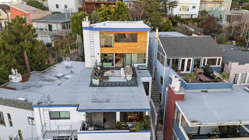 Multifamily For Sale - 130 Grand View Ave<br/> San Francisco, CA 94114