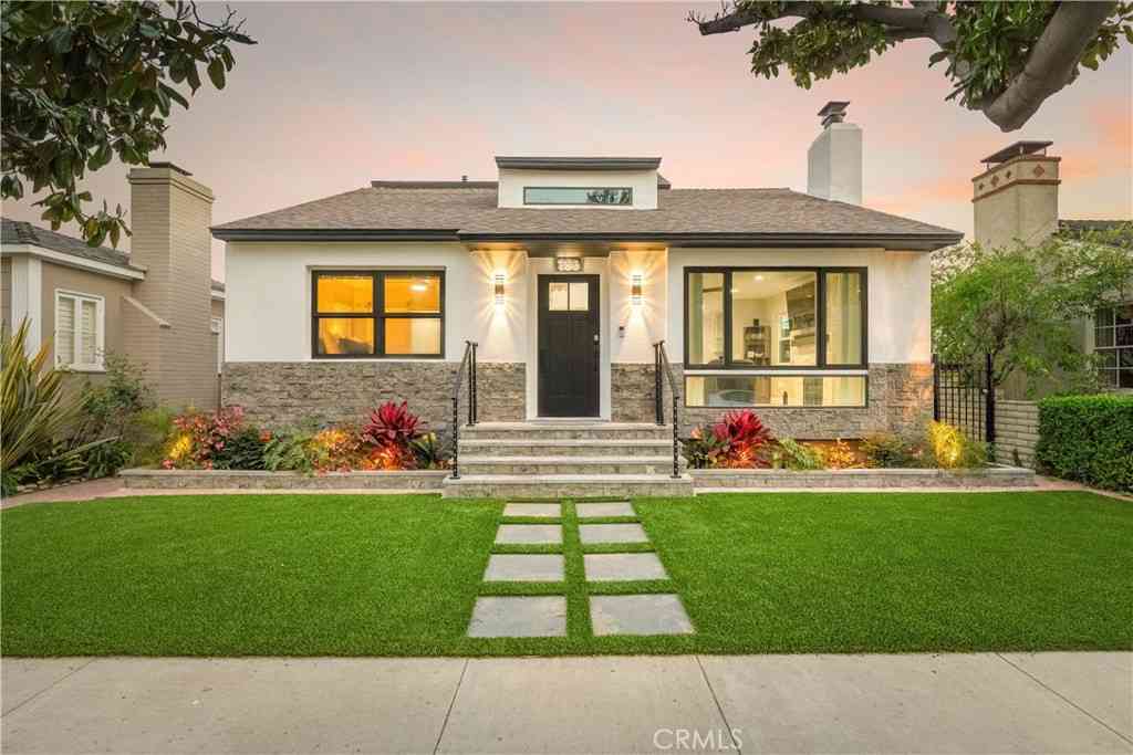 Homes For Sale - 286 Glendora Avenue<br/> Long Beach, CA 90803