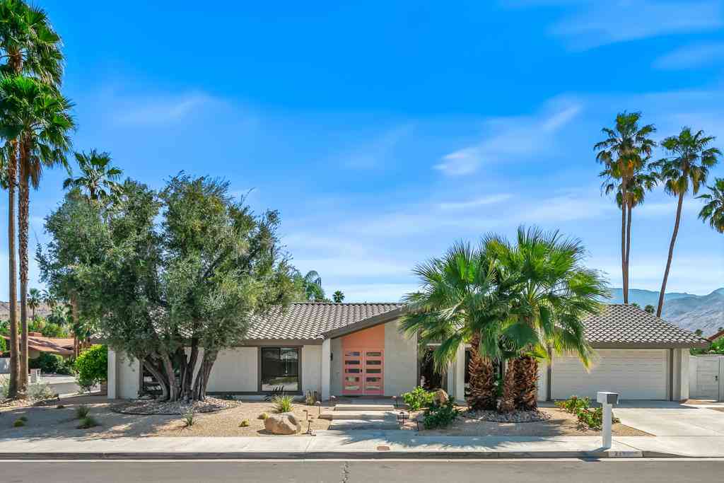Homes For Sale - 2295 E Amarillo Way<br/> Riverside County, Palm Springs, CA 92264
