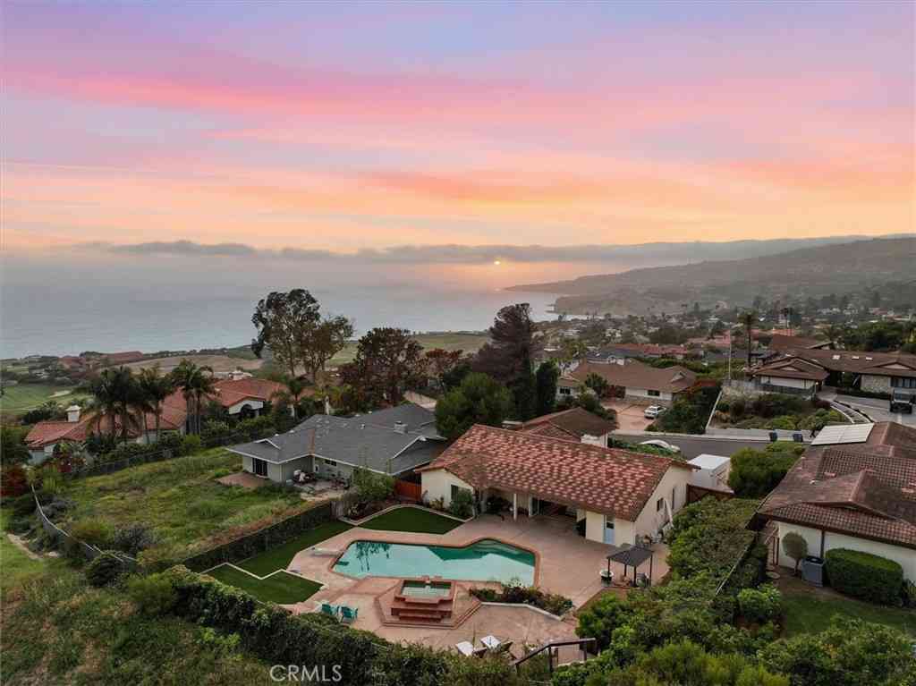 Homes For Sale - 3570 Heroic Drive<br/> Rancho Palos Verdes, CA 90275