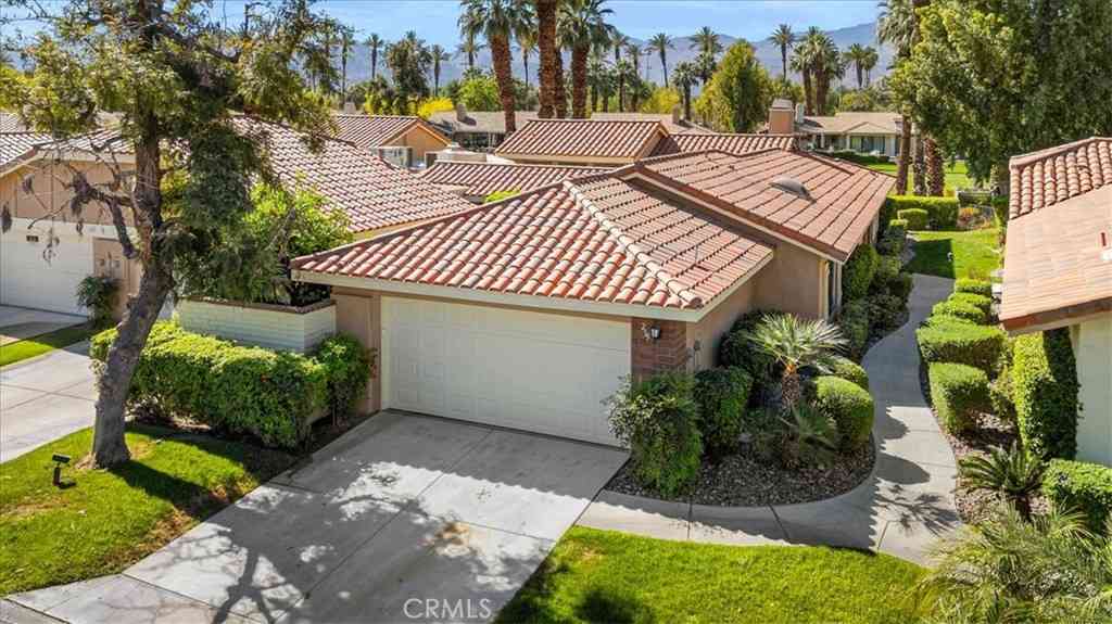 Condo For Sale - 255 Calle Del Verano<br/> Palm Desert, CA 92260