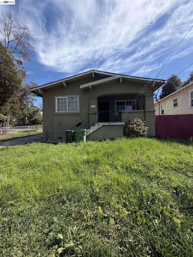 Homes For Sale - 4058 Edwards Ave<br/> Oakland, CA 94605