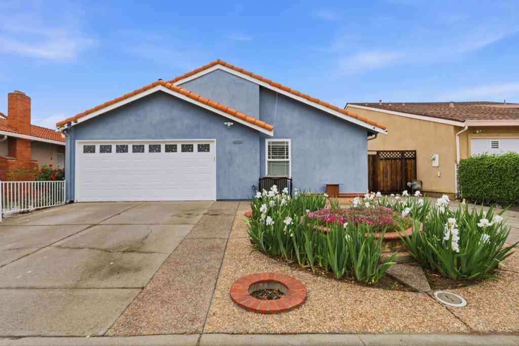 Homes For Sale - 2051 Edgegate Drive<br/> San Jose, CA 95122