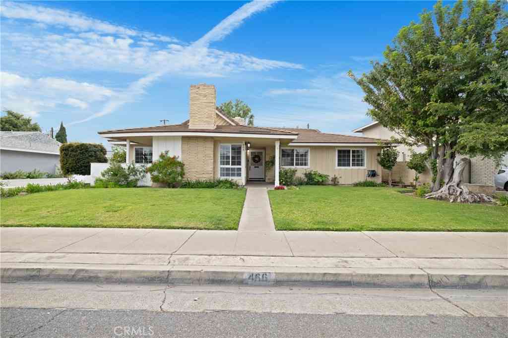 Homes For Sale - 466 S Wellington Road<br/> Orange, CA 92869