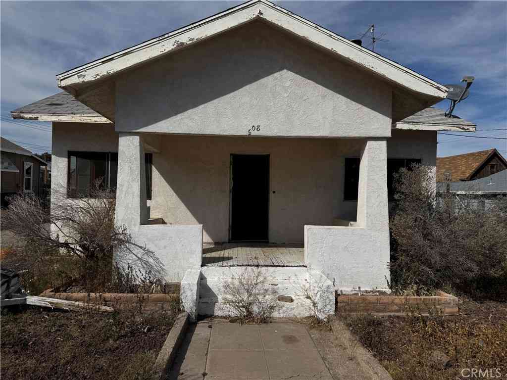Homes For Sale - 508 Bazoobuth<br/> Needles, CA 92363