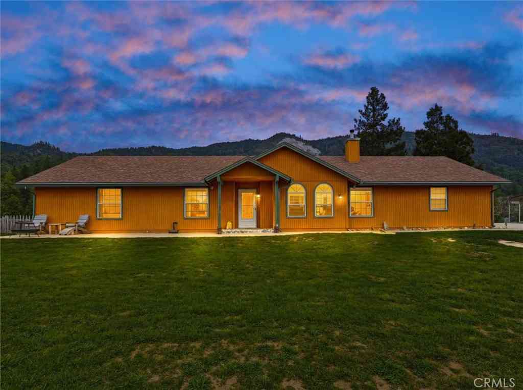 Homes For Sale - 6132 Chowchilla Mountain<br/> Mariposa, CA 95338