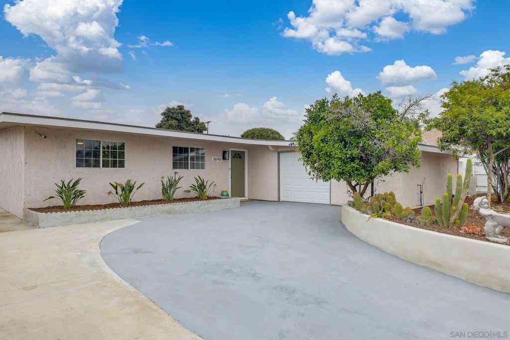 Homes For Sale - 3690 Chanute<br/> San Diego, CA 92154