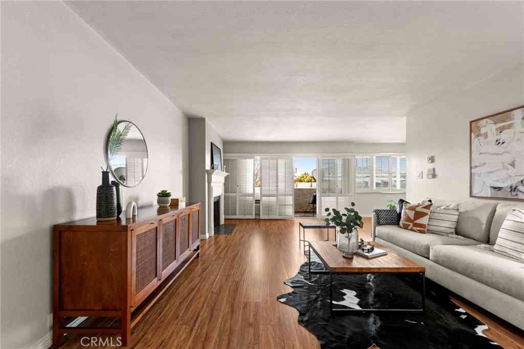 Condo For Sale - 106 N Western Avenue #104<br/> San Pedro, CA 90732