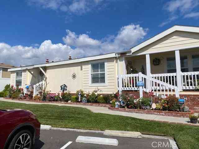 Mobile Home For Sale - 1051 Site Drive #281<br/> Brea, CA 92821