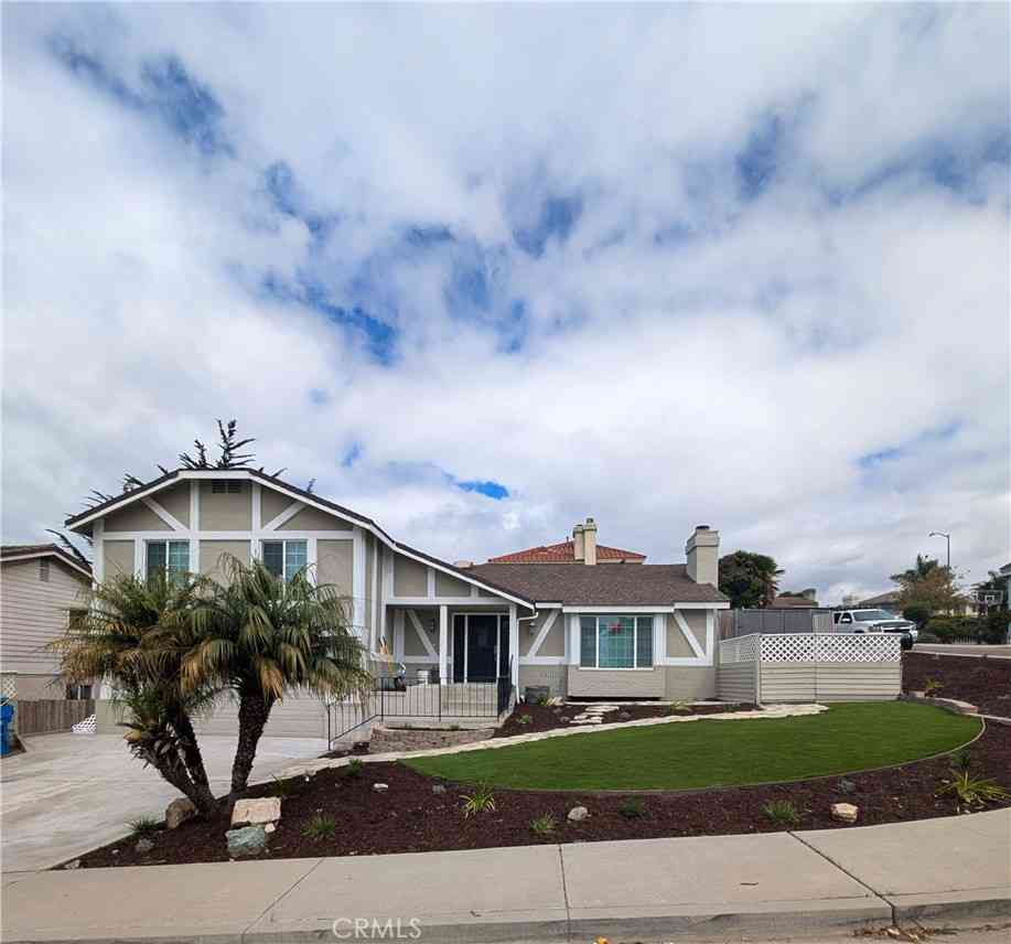 Homes For Rent - 132 Limerick Lane<br/> Pismo Beach, CA 93449