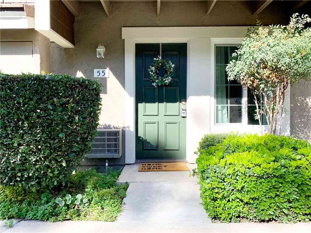 Condo For Rent - 55 Streamwood<br/> Irvine, CA 92620