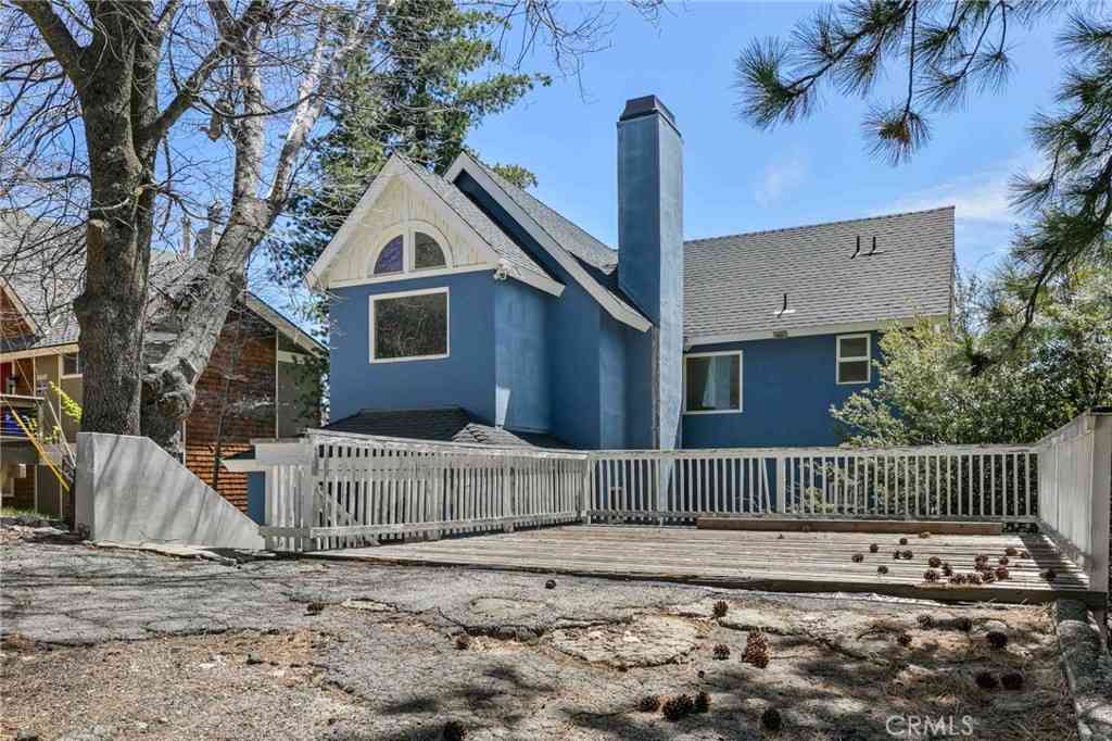 Homes For Sale - 26665 Modoc Lane<br/> Lake Arrowhead, CA 92352