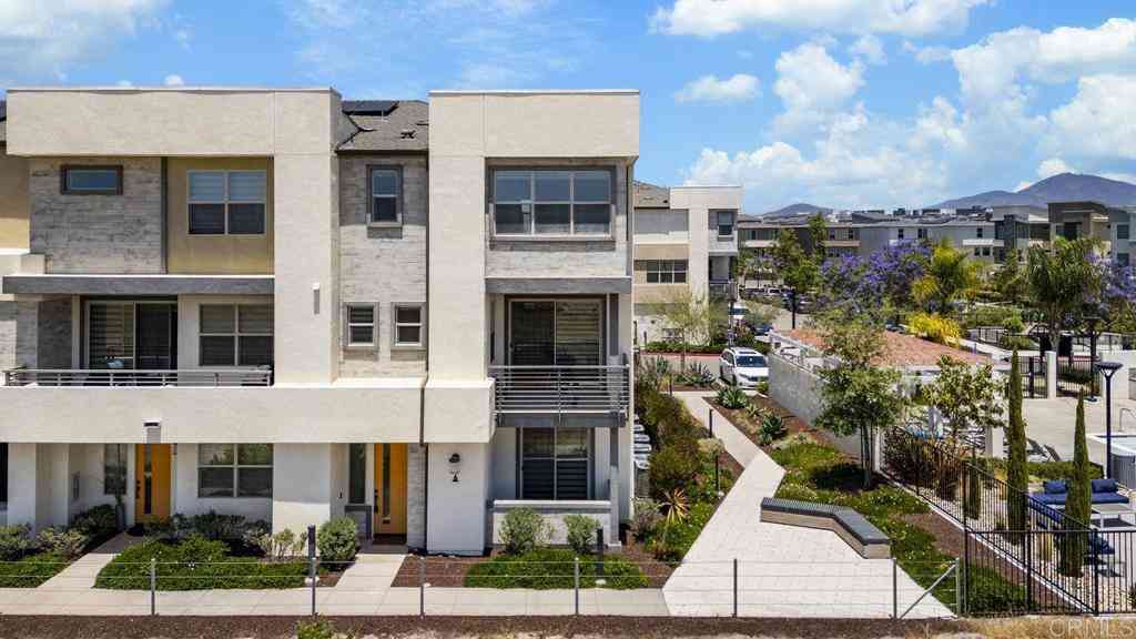 Townhouse For Sale - 1891 Cosmopolitan Lane #6<br/> Chula Vista, CA 91915