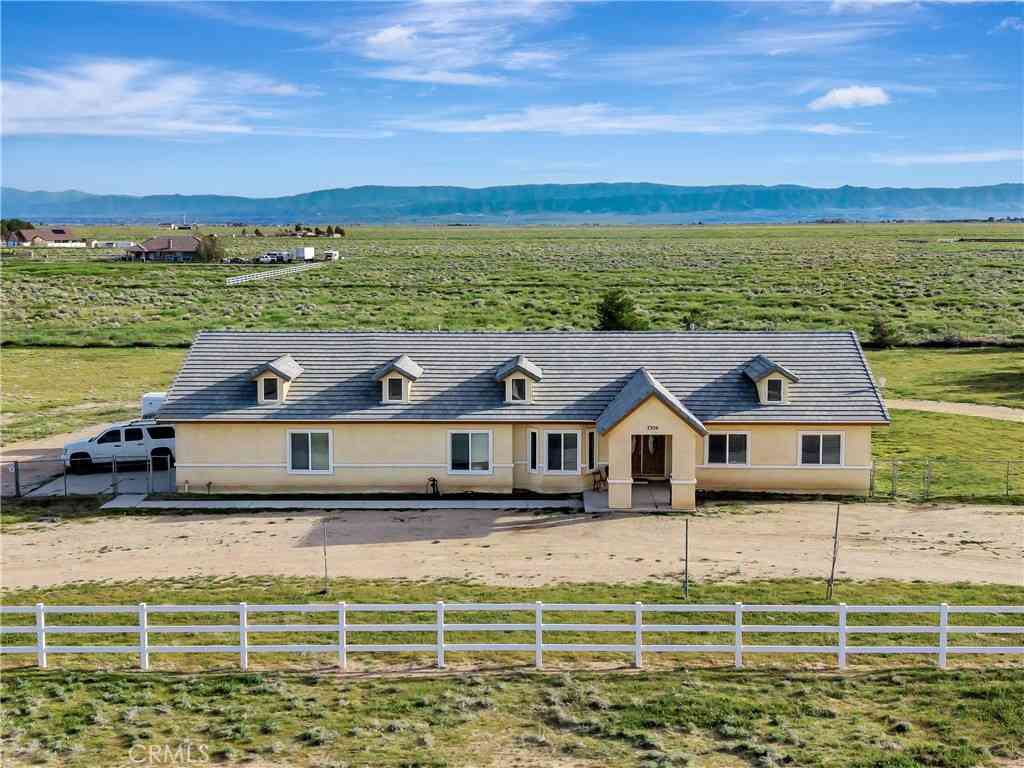 Homes For Sale - 7306 W Avenue A8<br/> Lancaster, CA 93536