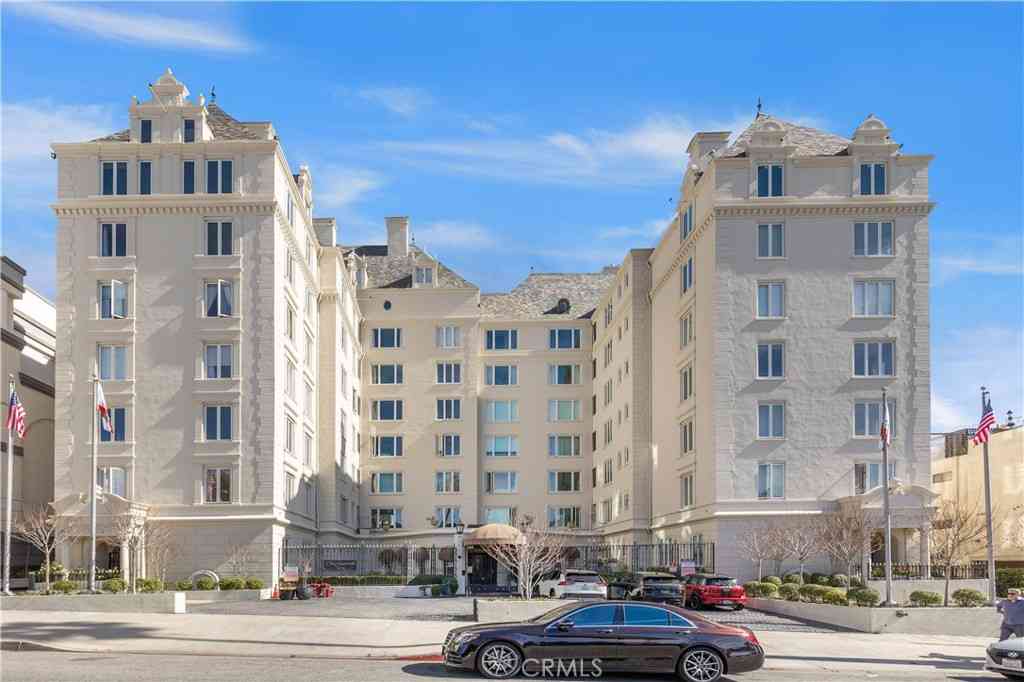 Condo For Rent - 1424 N Crescent Heights Boulevard #20<br/> West Hollywood, CA 90046