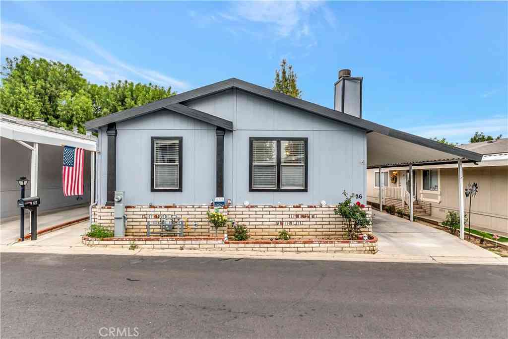 Mobile Home For Sale - 1051 Site Drive #26<br/> Brea, CA 92821