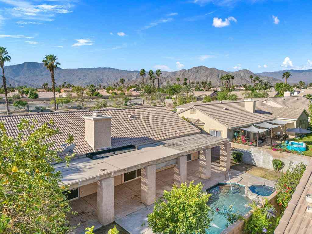 Homes For Sale - 79190 Ladera Drive<br/> La Quinta, CA 92253