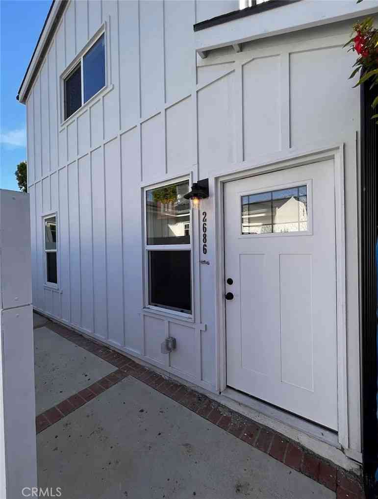 Homes For Rent - 2686 Greenfield<br/> Los Angeles, CA 90064