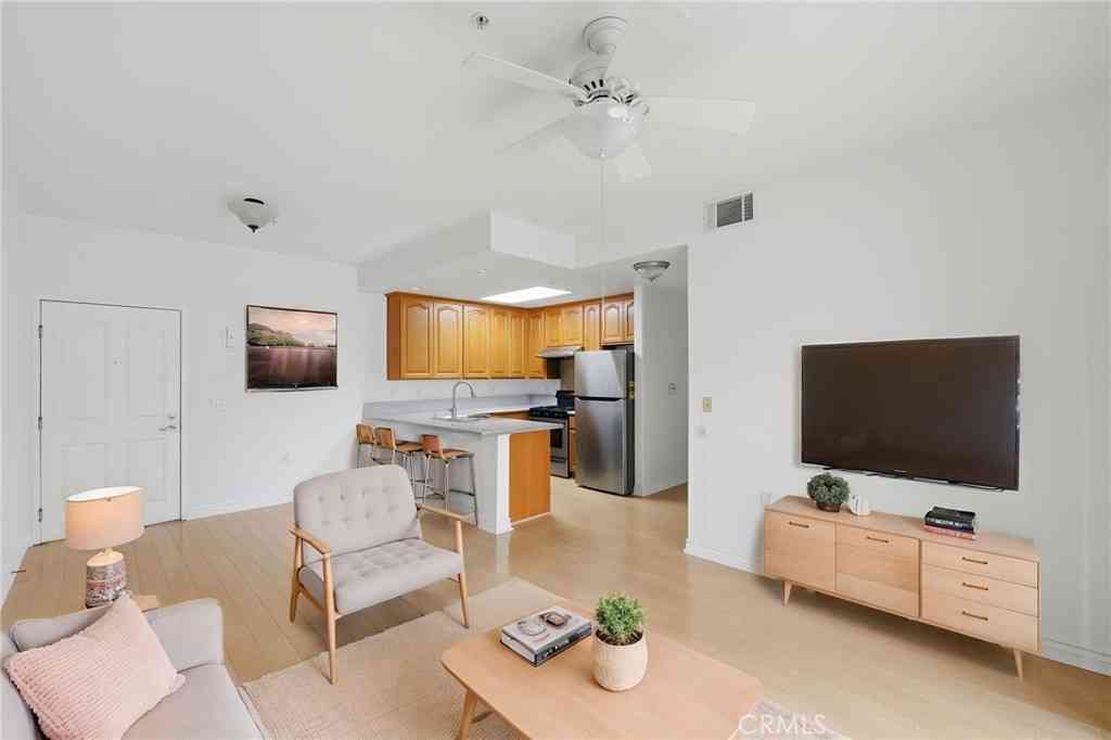 Condo For Sale - 17888 Alburtis Avenue #B112<br/> Artesia, CA 90701