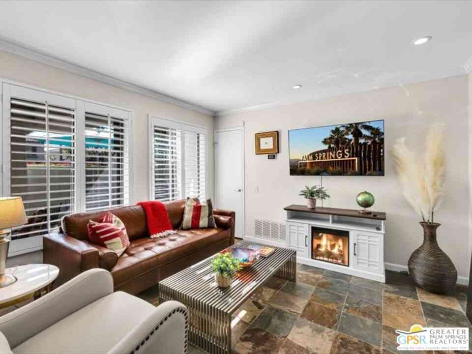 Condo For Rent - 351 N Hermosa Drive #5D1<br/> Palm Springs, CA 92262