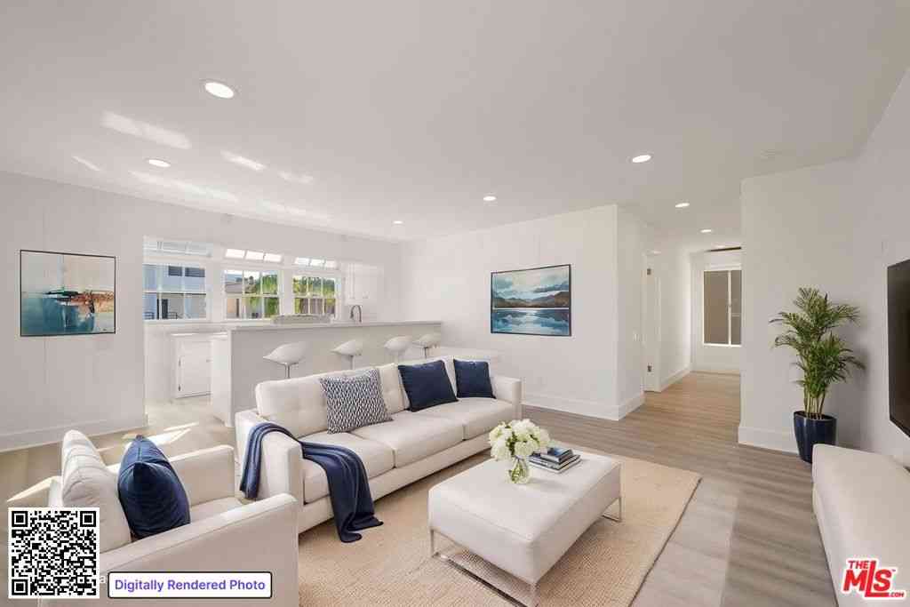 Apartment For Rent - 6821 E Ocean Boulevard<br/> Long Beach, CA 90803