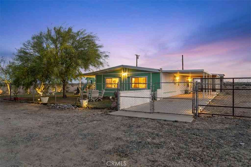 Mobile Home For Sale - 2675 Salton Bay<br/> Thermal, CA 92274