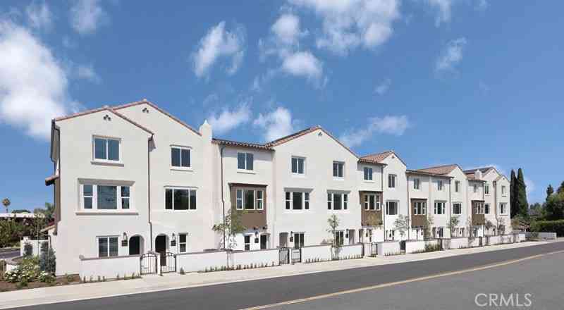 Townhouse For Sale - 7344 Foster Bridge Boulevard<br/> Downey, CA 90240
