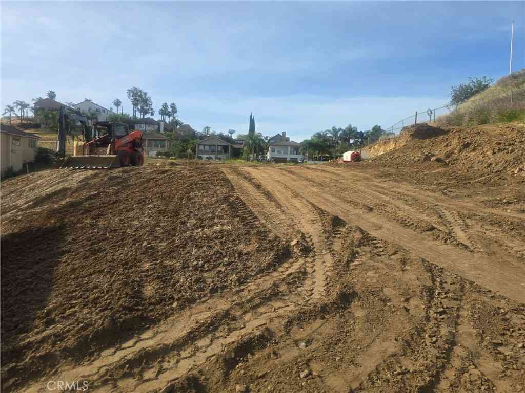 Vacant Land For Sale - 14278 Seven Hills Drive<br/> Riverside, CA 92503