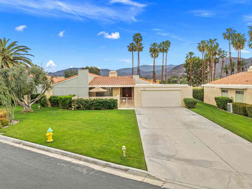 Condo For Sale - 72419 Rodeo Way<br/> Rancho Mirage, CA 92270