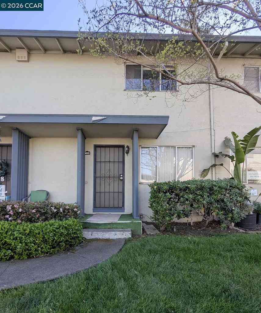 Condo For Sale - 460 Craven Court<br/> Hayward, CA 94541