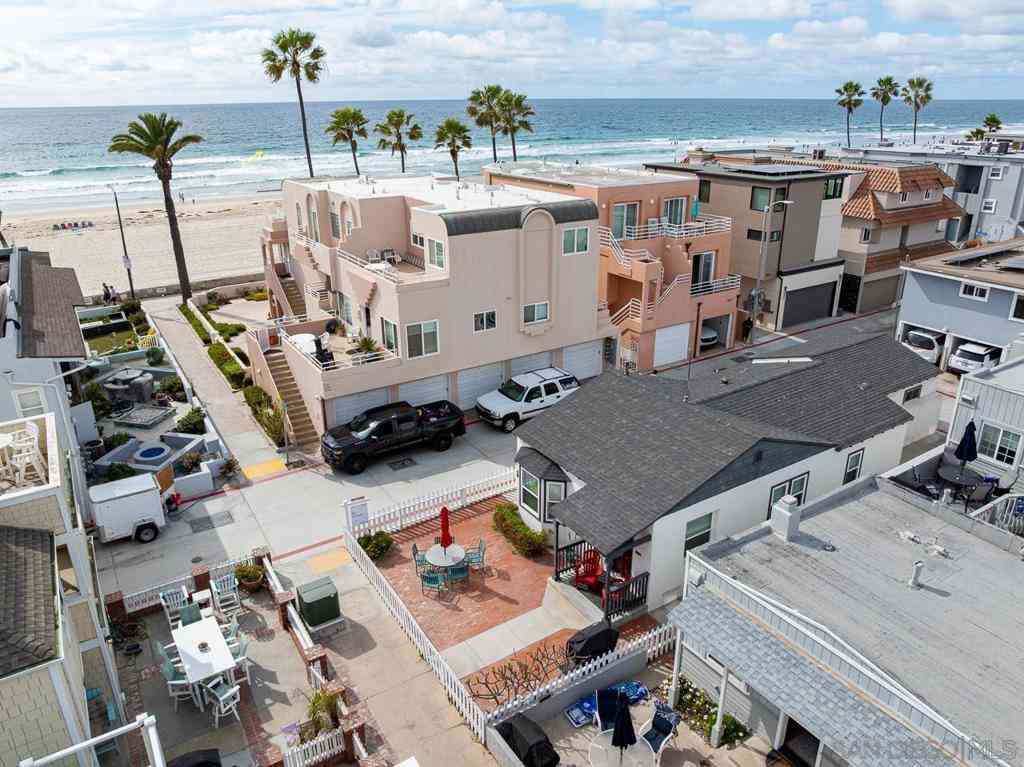 Homes For Sale - 716 Dover<br/> San Diego, CA 92109