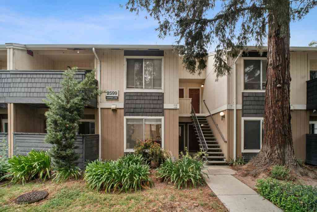 Condo For Sale - 2599 Easton Lane #109<br/> San Jose, CA 95133