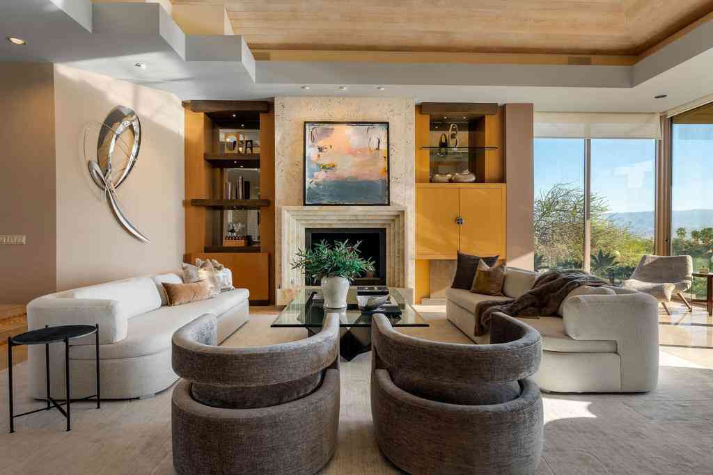 Homes For Sale - 29 Grande View Court<br/> Rancho Mirage, CA 92270
