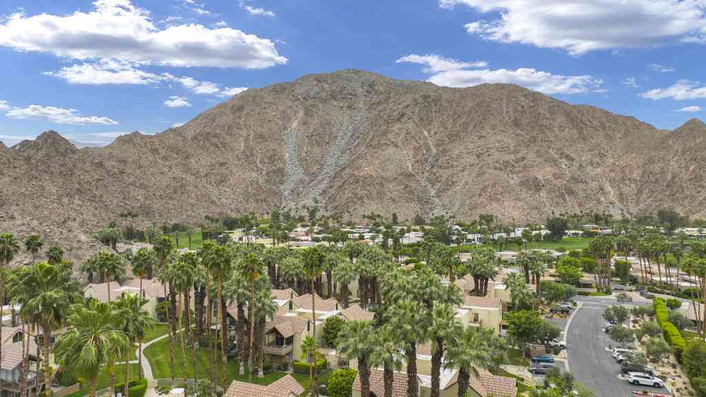 Condo For Sale - 78225 Cortez Lane #185<br/> Indian Wells, CA 92210