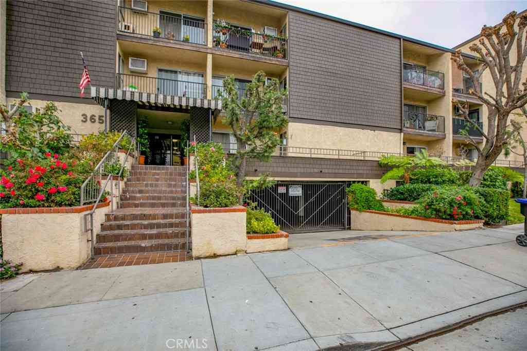 Condo For Sale - 365 Burchett Street #217<br/> Glendale, CA 91203