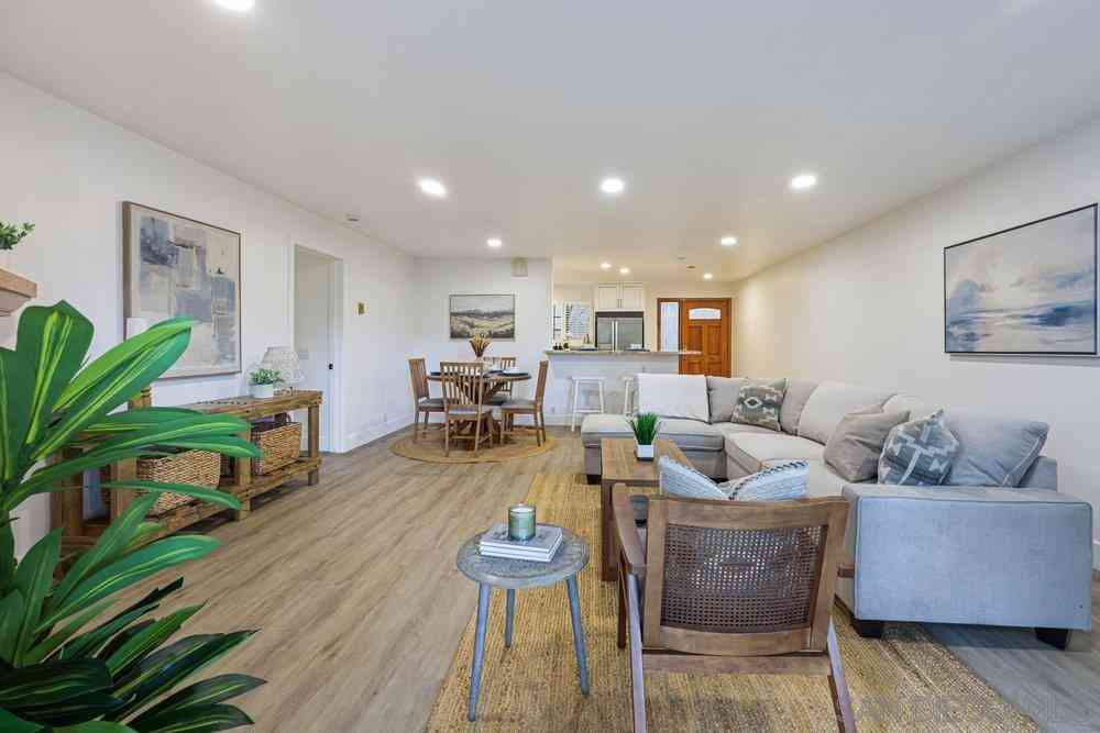 Condo For Sale - 8860 Villa La Jolla Drive #217<br/> La Jolla, CA 92037