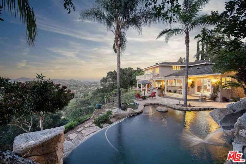 Homes For Sale - 1022 Brookview Avenue<br/> Ventura County, Westlake Village, CA 91361