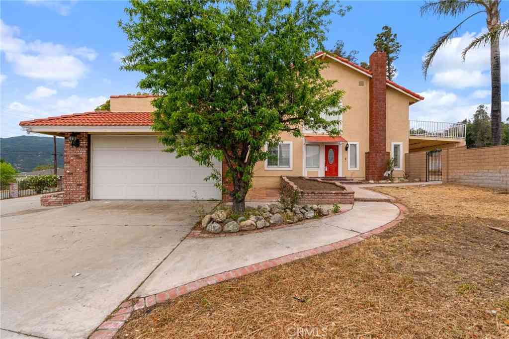 Homes For Sale - 1636 Devore<br/> San Bernardino, CA 92407